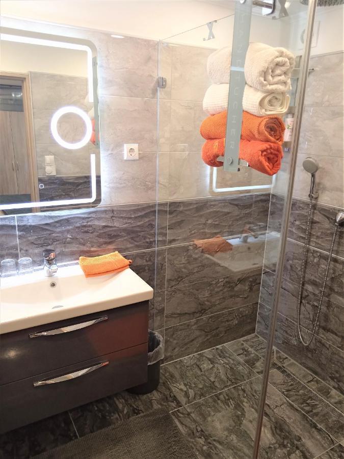 Apartman Speranza Ровінь Екстер'єр фото