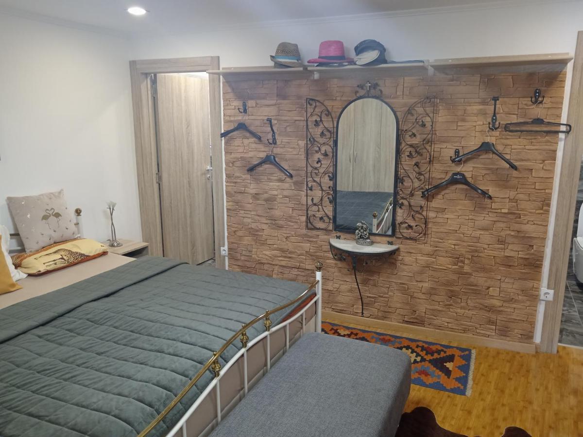 Apartman Speranza Ровінь Екстер'єр фото