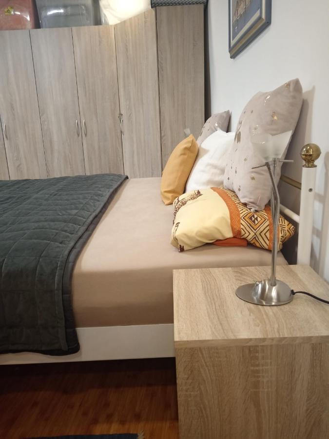 Apartman Speranza Ровінь Екстер'єр фото