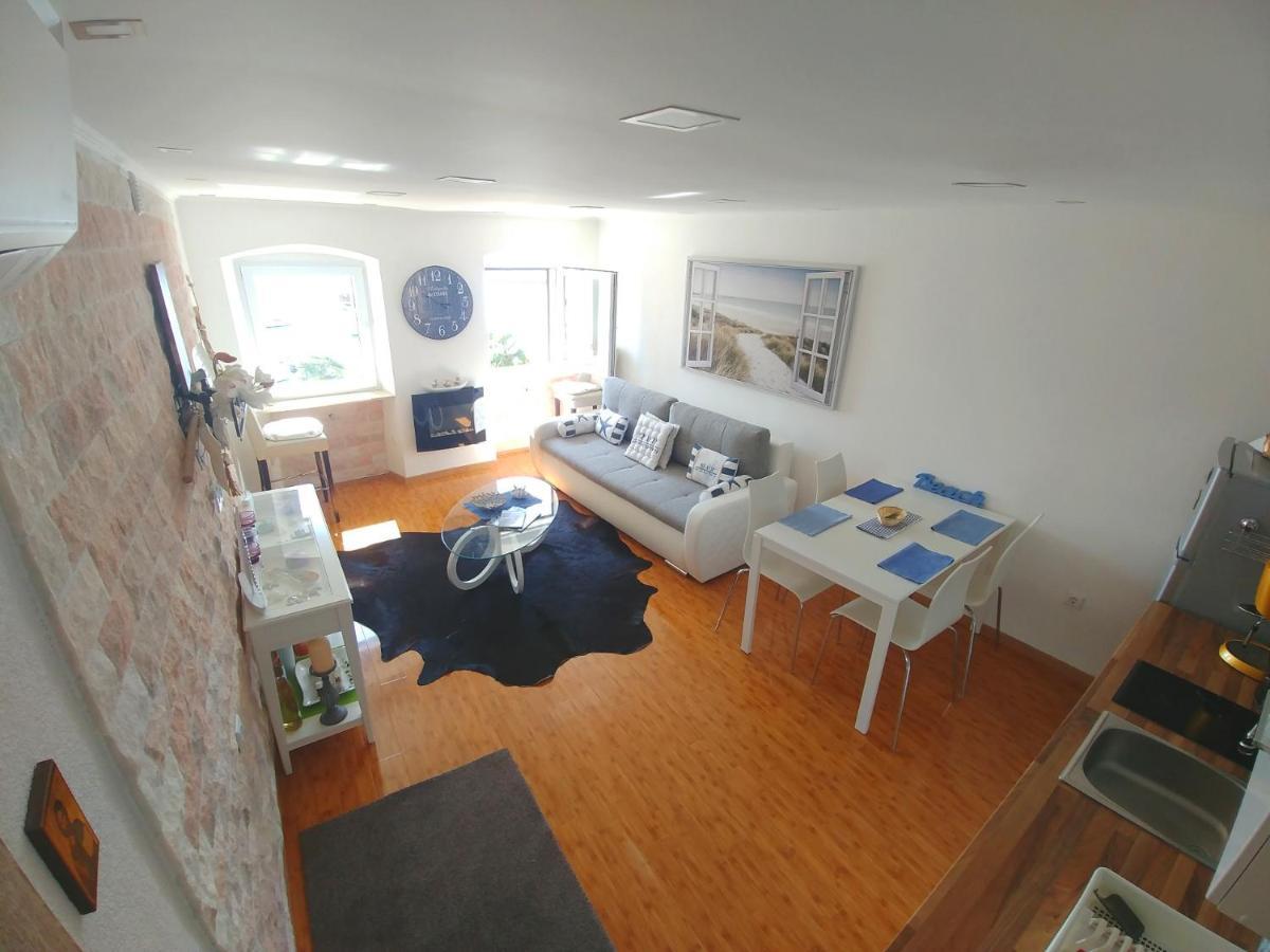 Apartman Speranza Ровінь Екстер'єр фото