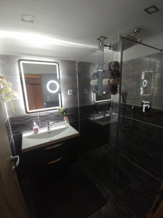 Apartman Speranza Ровінь Екстер'єр фото